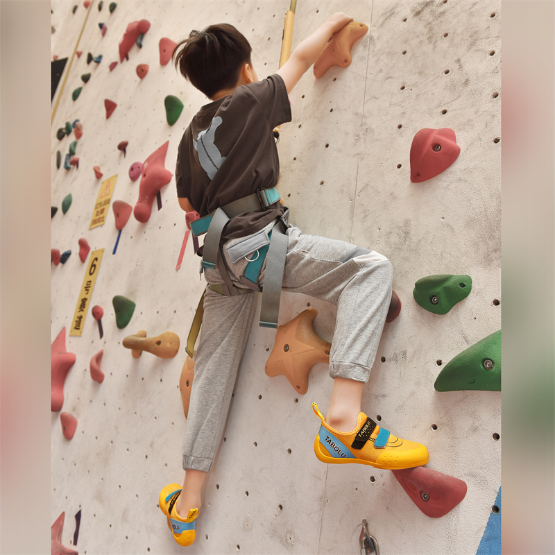 Scarpe da arrampicata su rocci - Kids Outdoor Gear recensione e prezzo