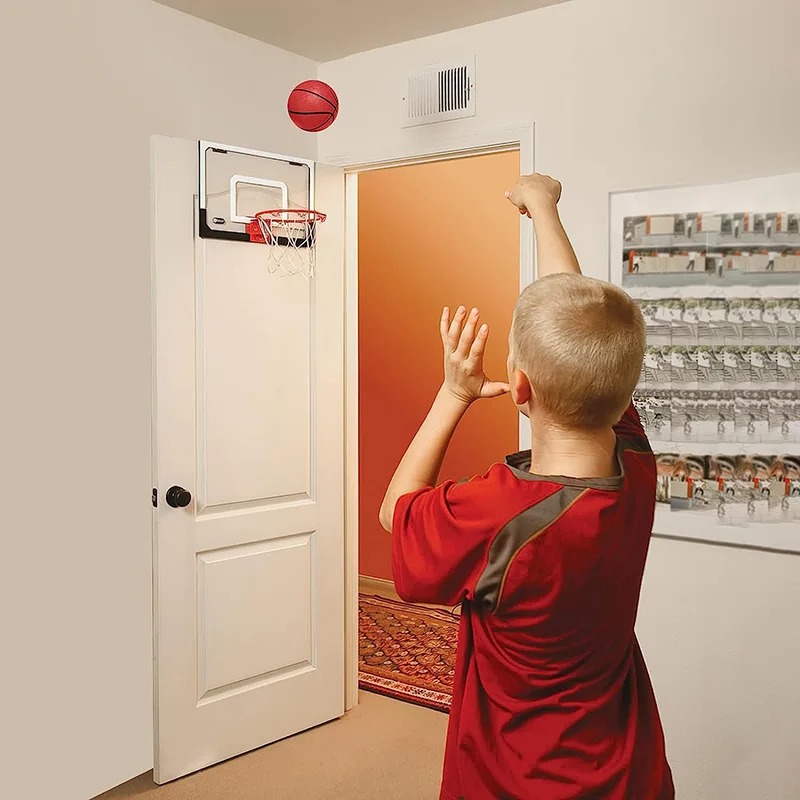 Pallone da Basket e Calcio Min - Outdoor Kids In An Indoor World recensione e prezzo